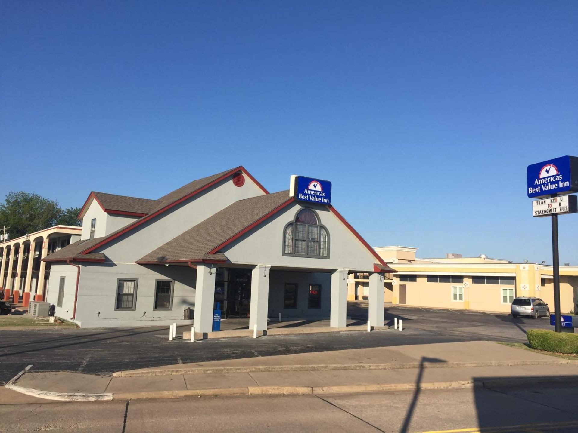 Americas Best Value Inn-Norman photo 12