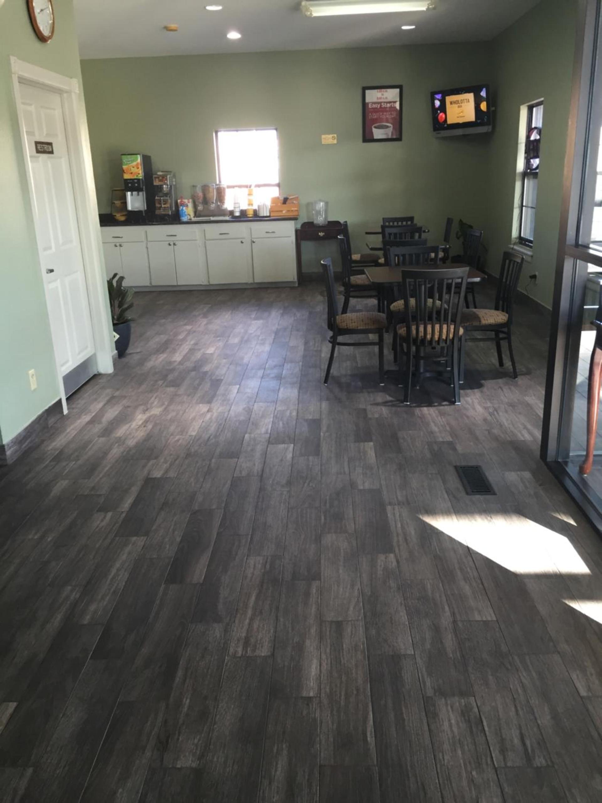 Americas Best Value Inn-Norman photo 14