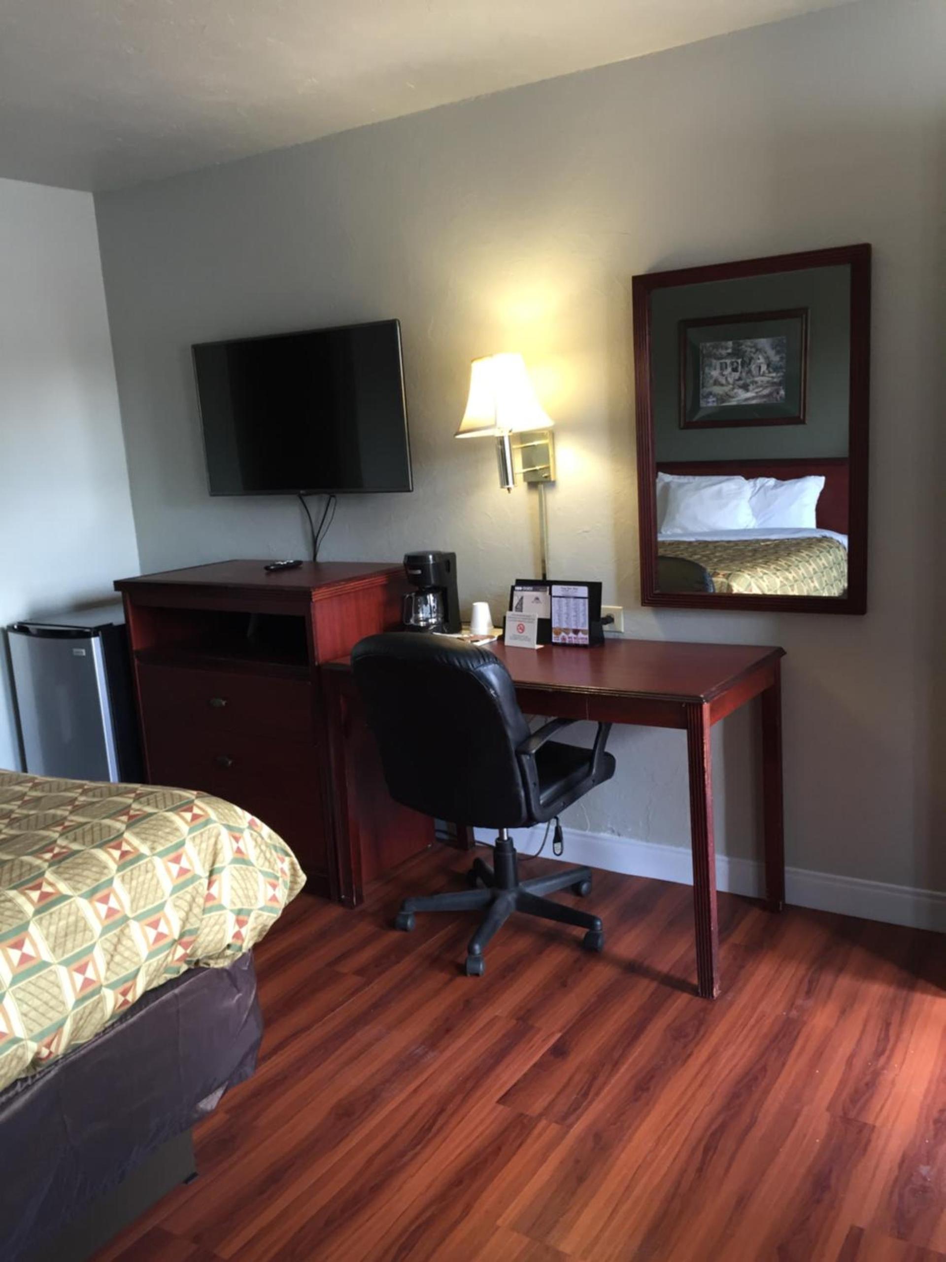 Americas Best Value Inn-Norman photo 24