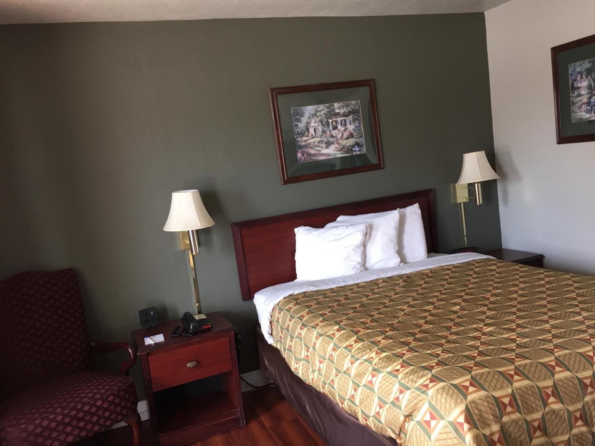 Americas Best Value Inn-Norman photo 29