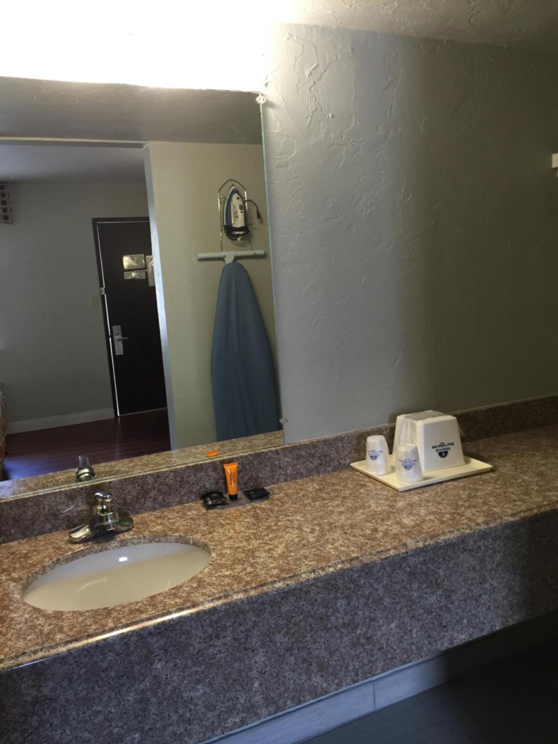 Americas Best Value Inn-Norman photo 21