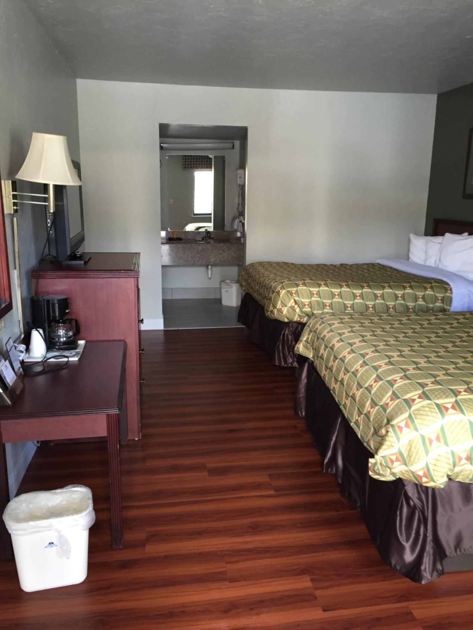 Americas Best Value Inn-Norman photo 3