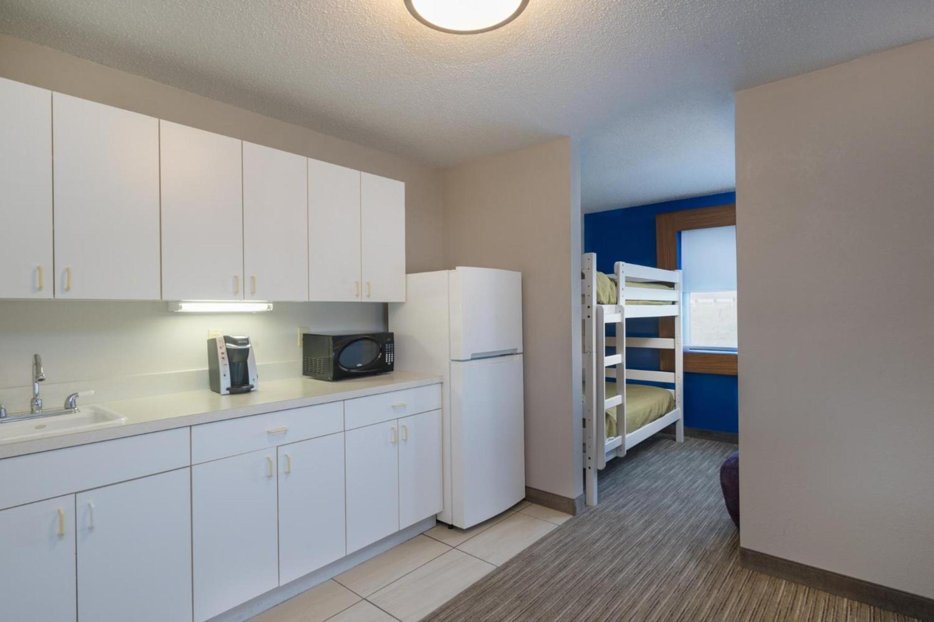 Holiday Inn Express Hotel Howe / Sturgis by IHG photo 4