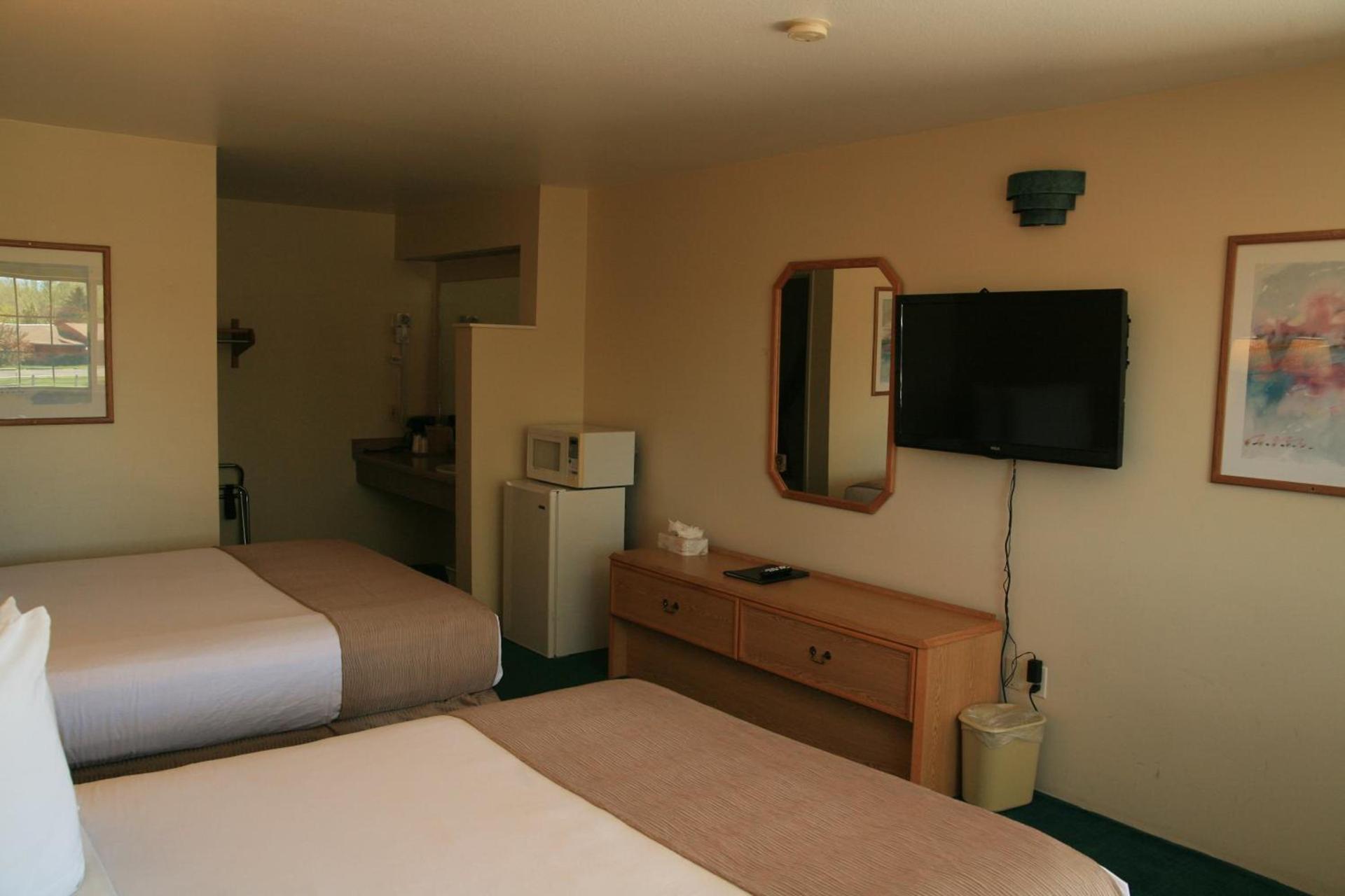 Econo Lodge Inn & Suites Montrose - Black Canyon Area photo 31