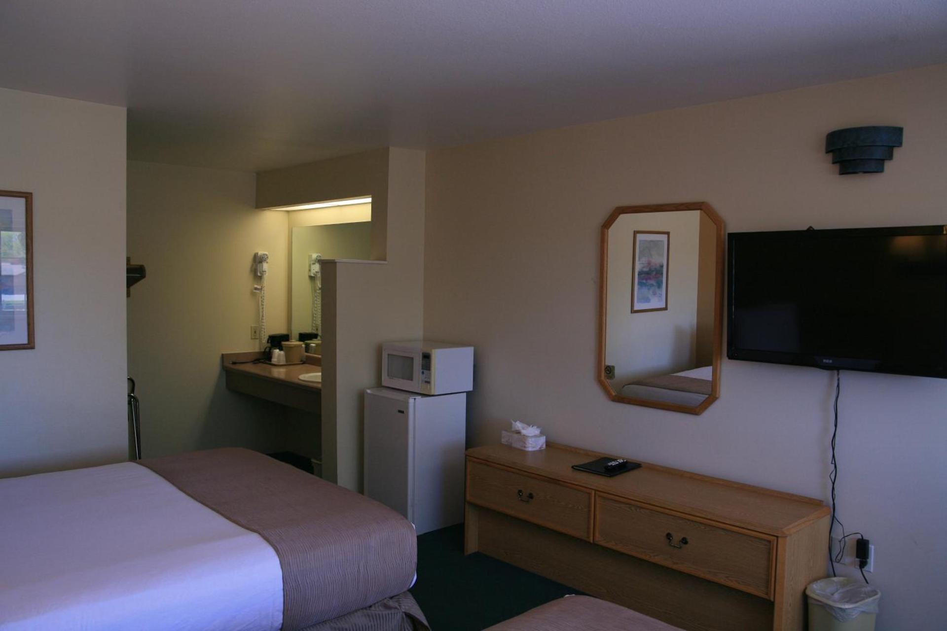 Econo Lodge Inn & Suites Montrose - Black Canyon Area photo 26