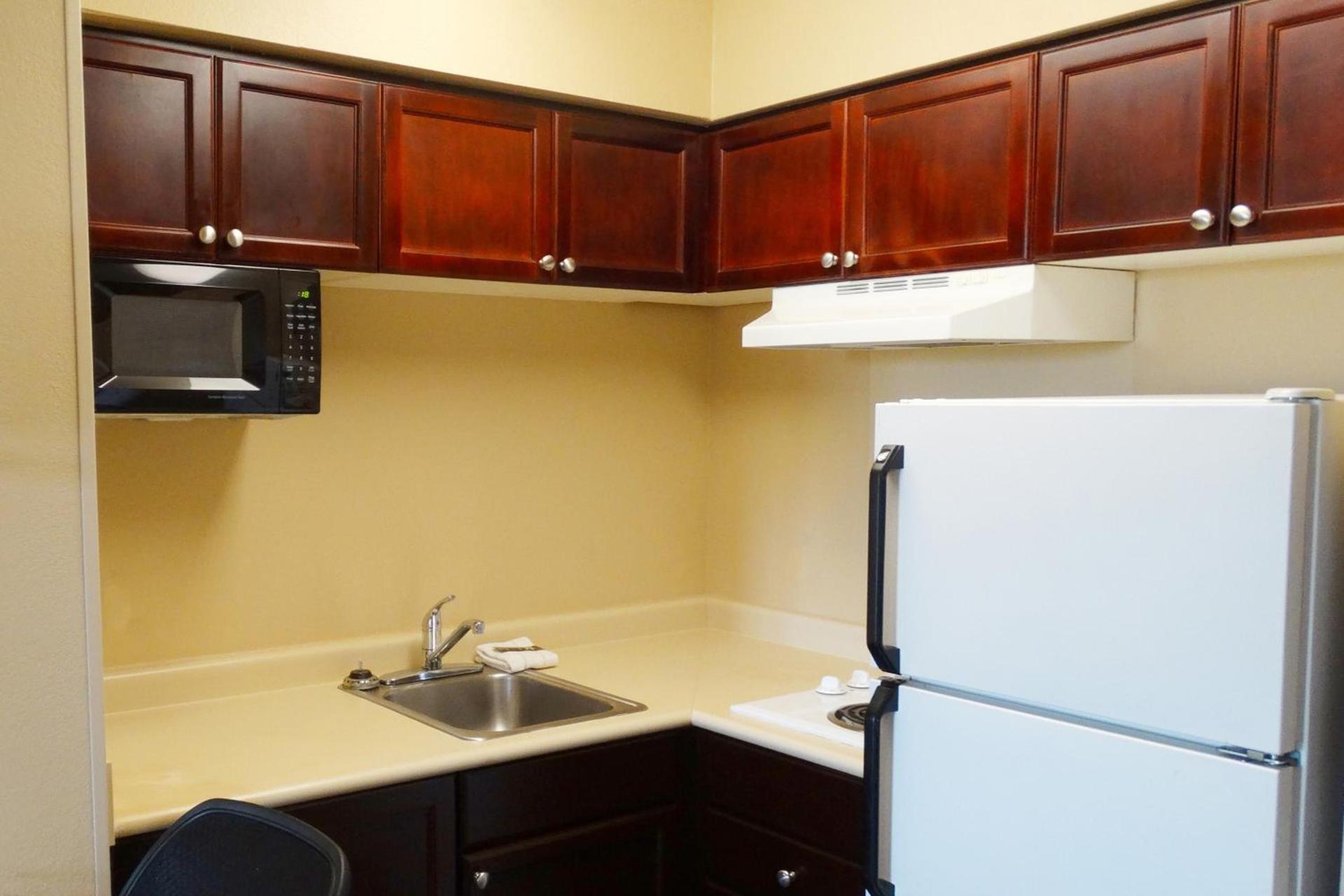 Extended Stay America Suites - Phoenix - Chandler - E Chandler Blvd photo 62