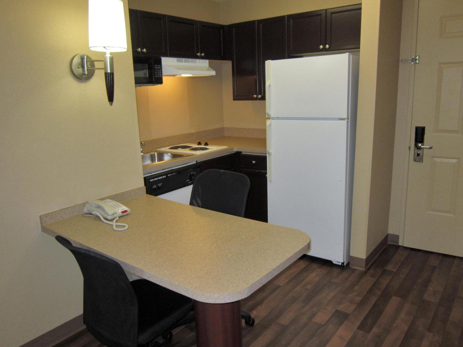 Extended Stay America Suites - Phoenix - Chandler - E Chandler Blvd photo 57