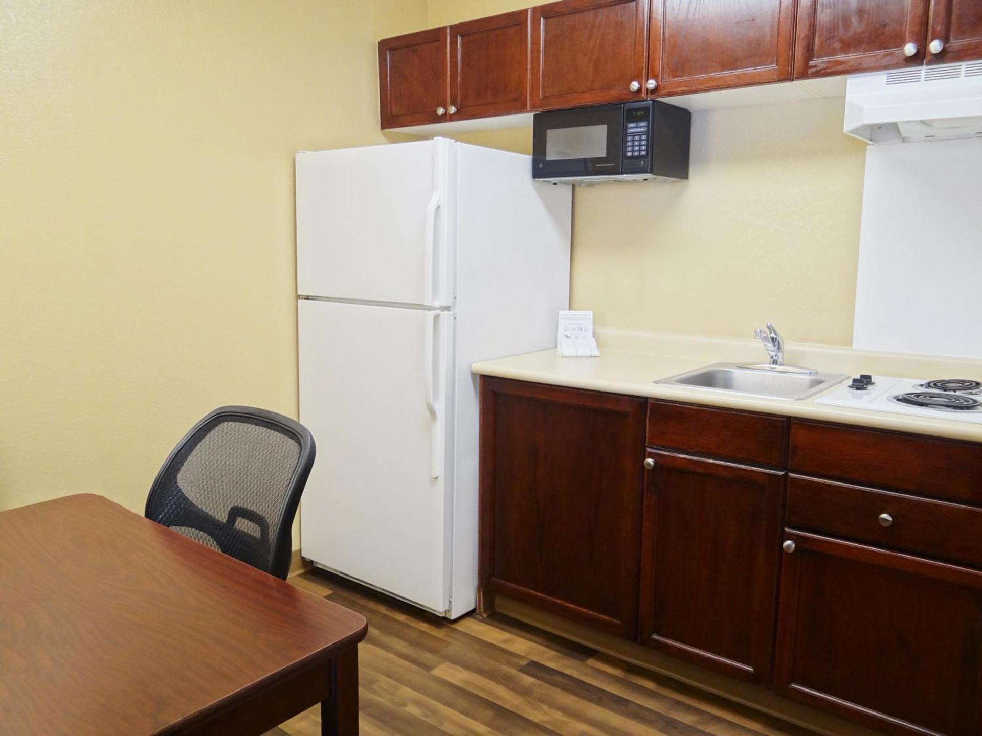 Extended Stay America Suites - Phoenix - Chandler - E Chandler Blvd photo 53