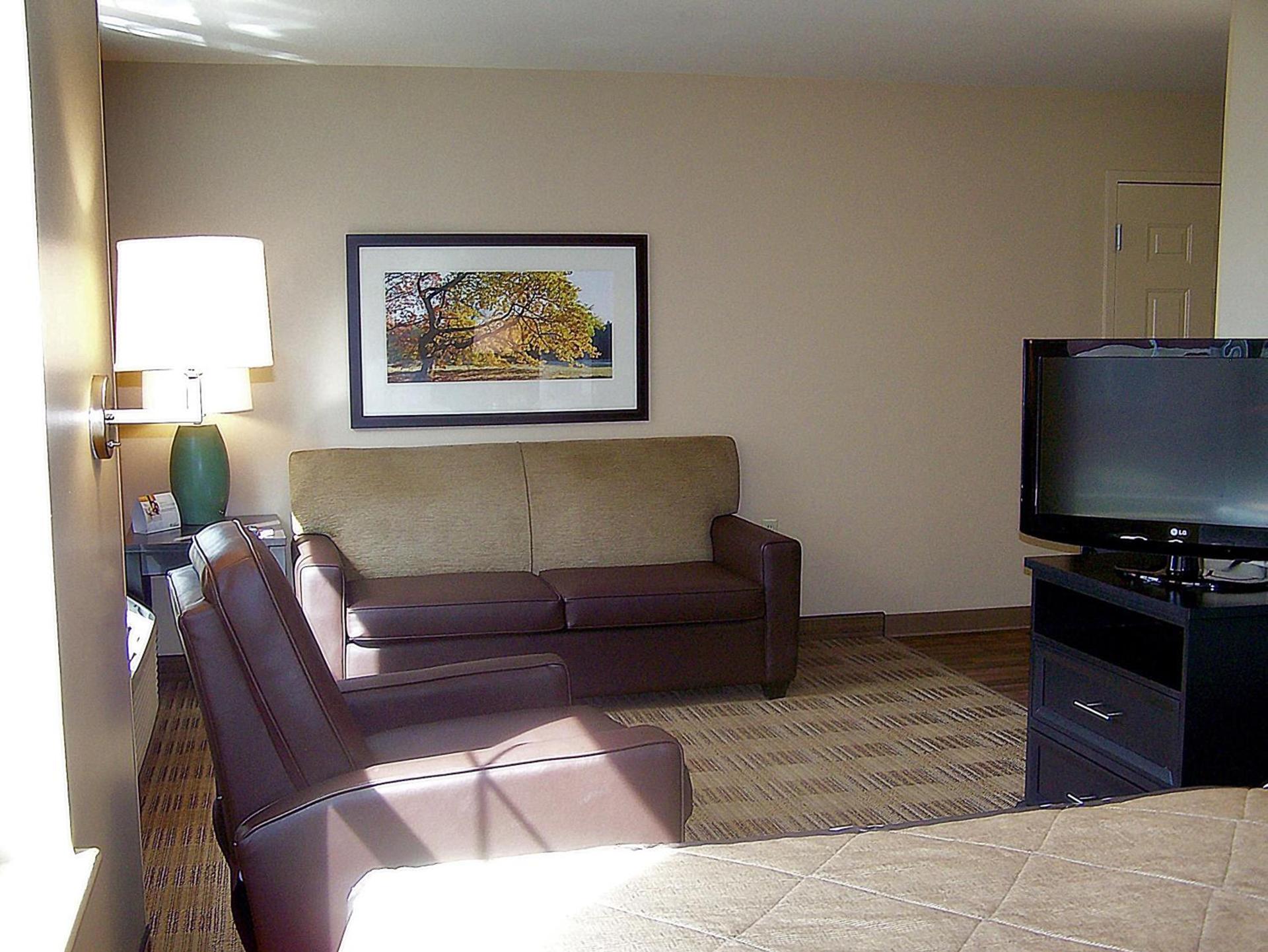 Extended Stay America Suites - Phoenix - Chandler - E Chandler Blvd photo 48