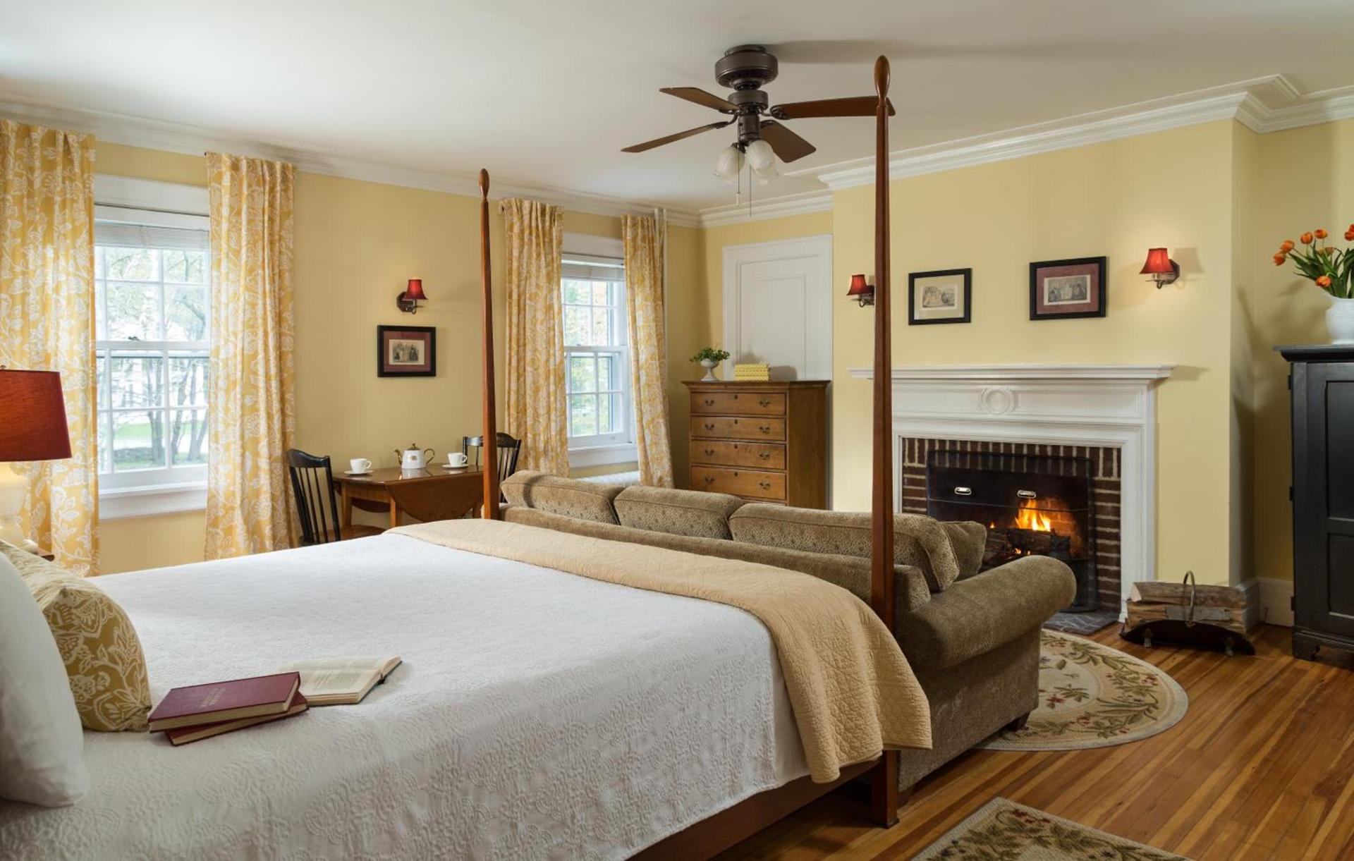 Four Chimneys Inn photo 36