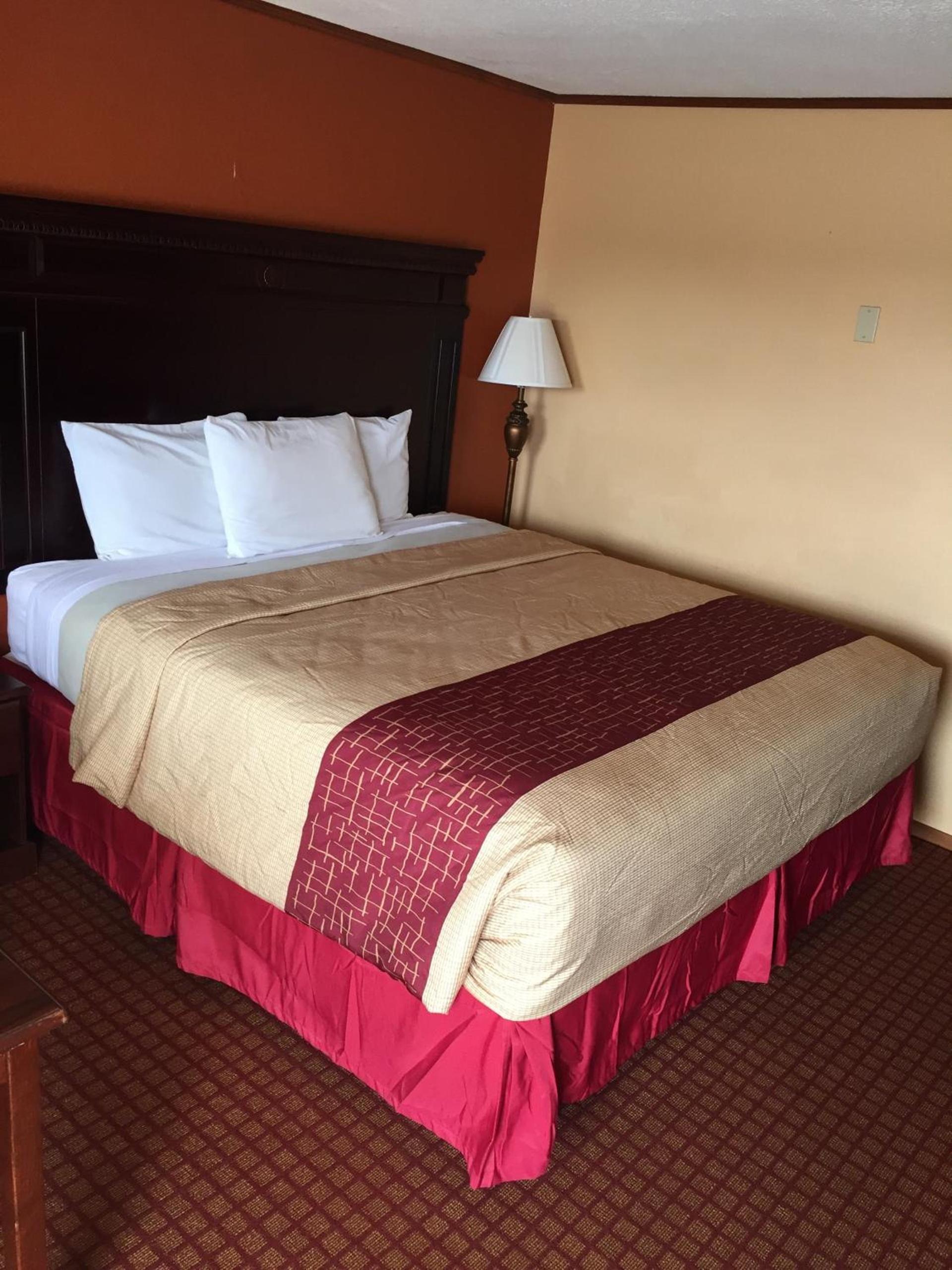 DeQueen Courtyard Inn photo 6