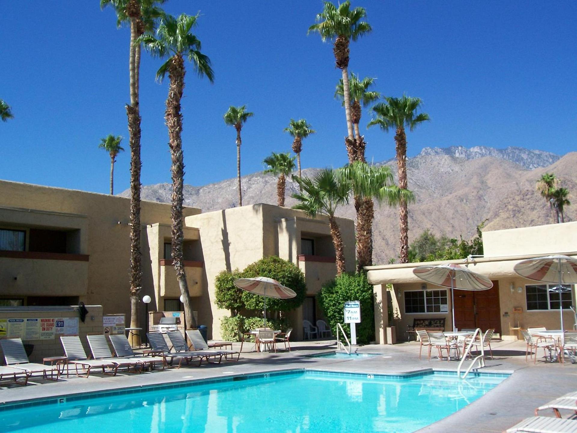 Desert Vacation Villas photo 21