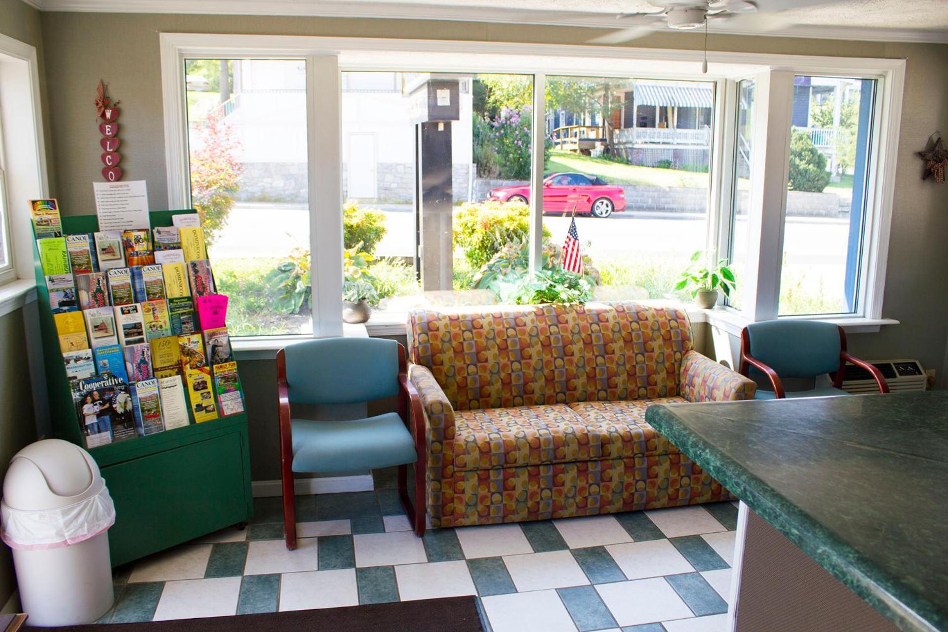Budget Inn photo 8