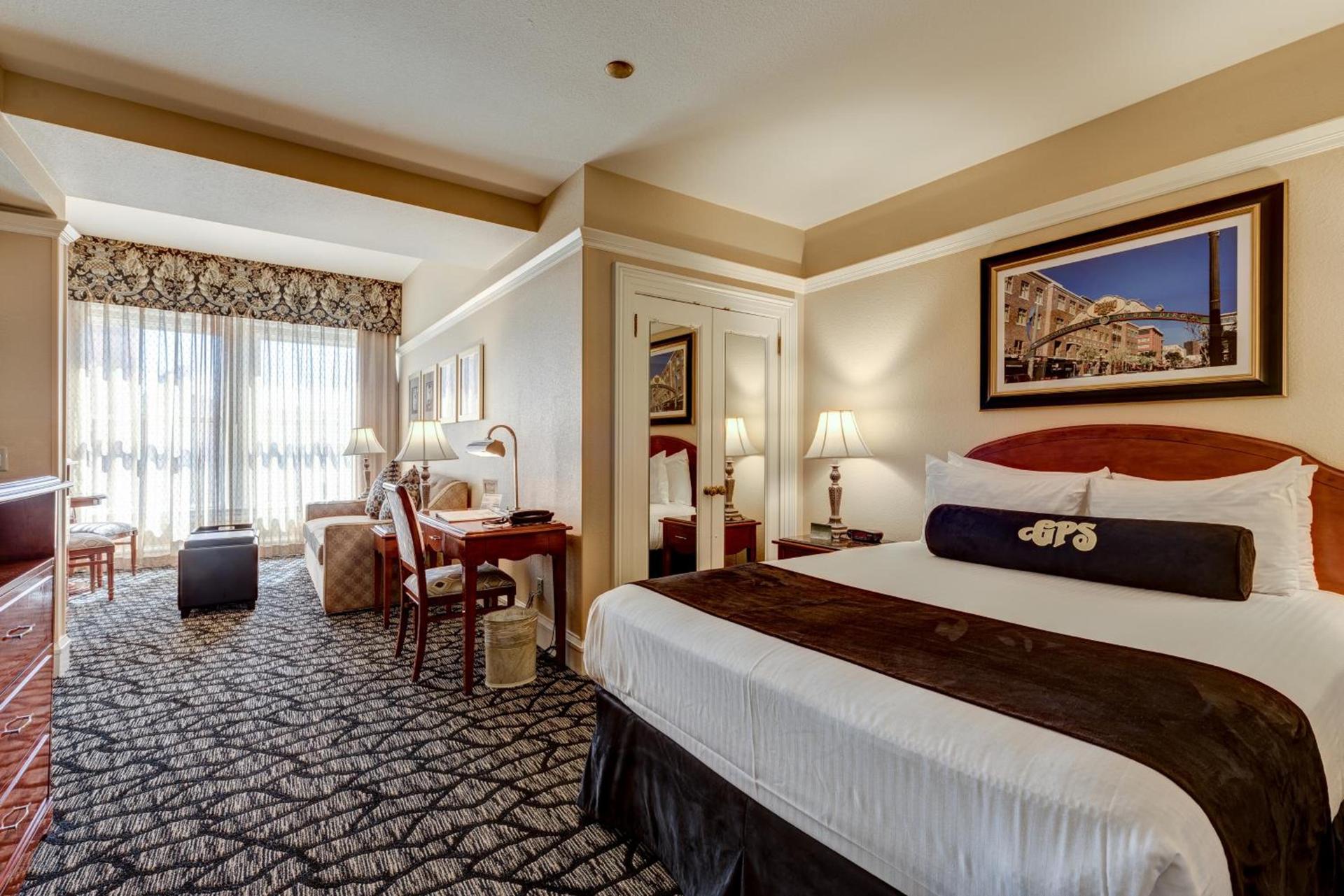 Gaslamp Plaza Suites photo 61