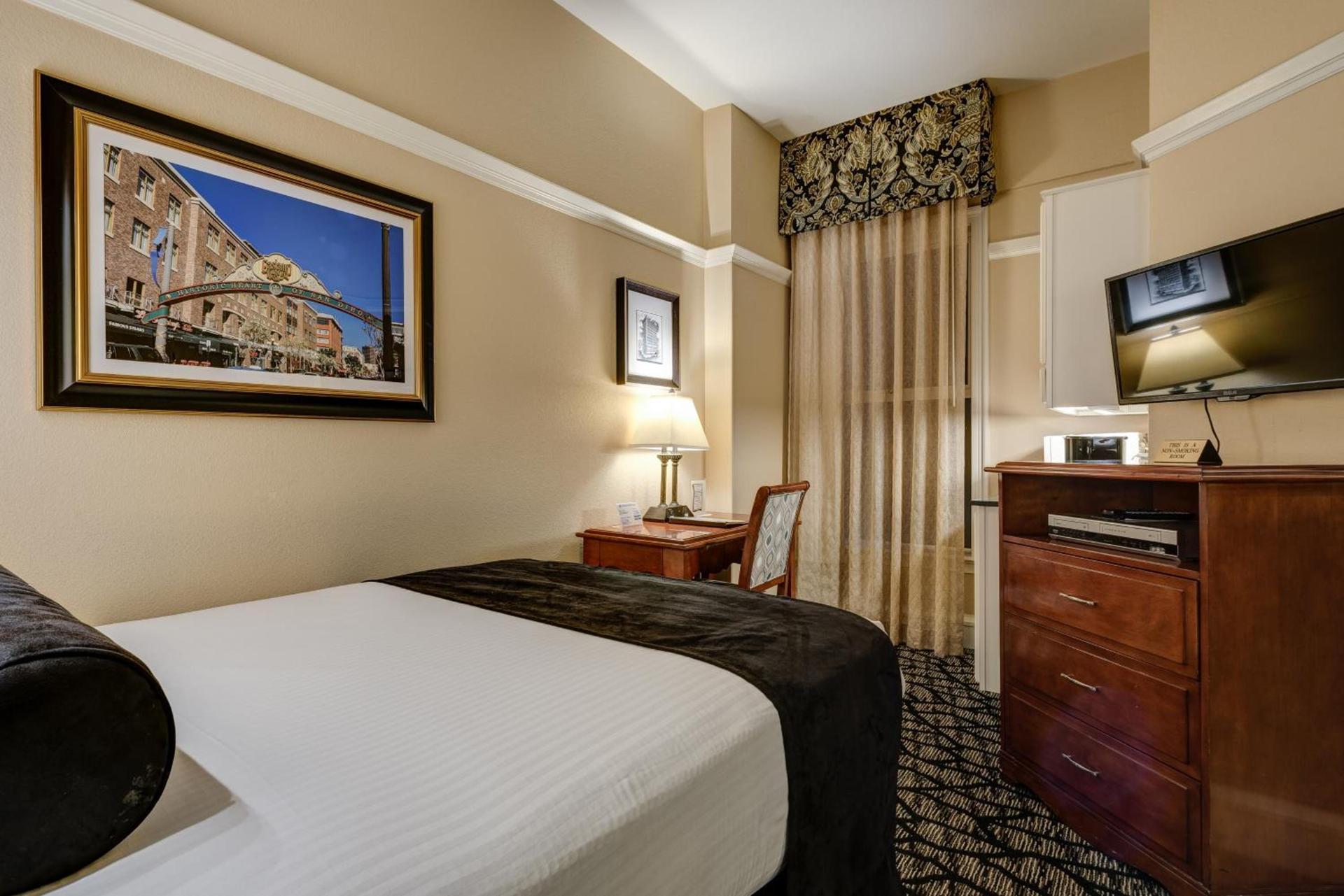 Gaslamp Plaza Suites photo 60