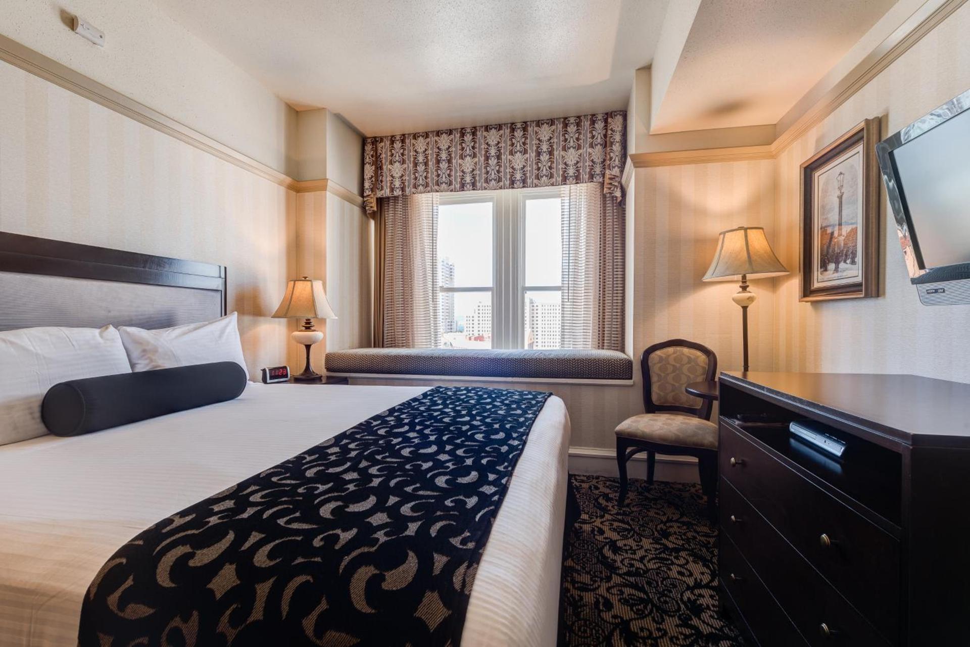 Gaslamp Plaza Suites photo 55
