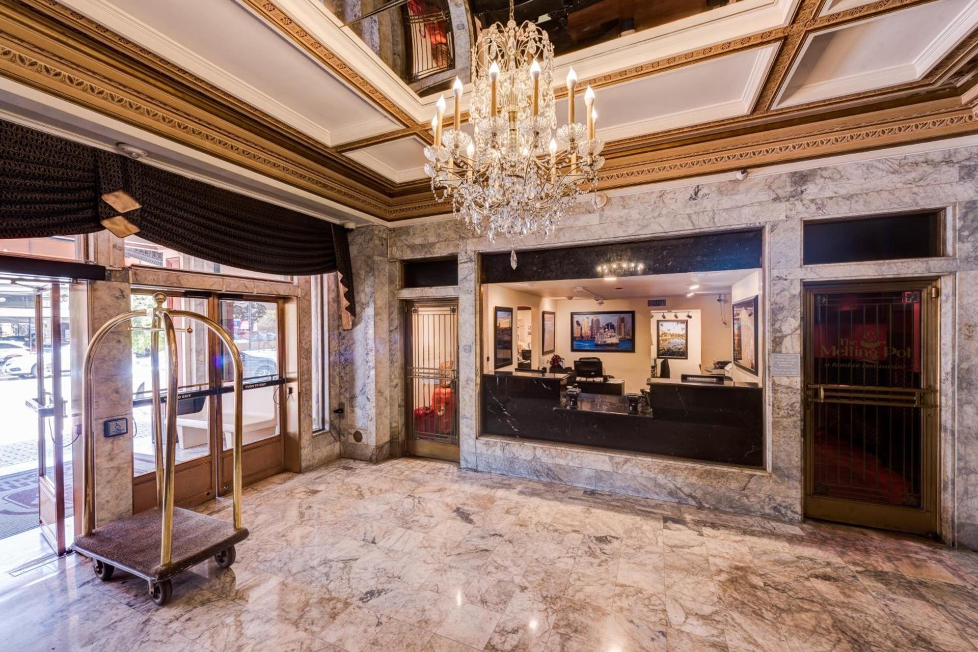Gaslamp Plaza Suites photo 53