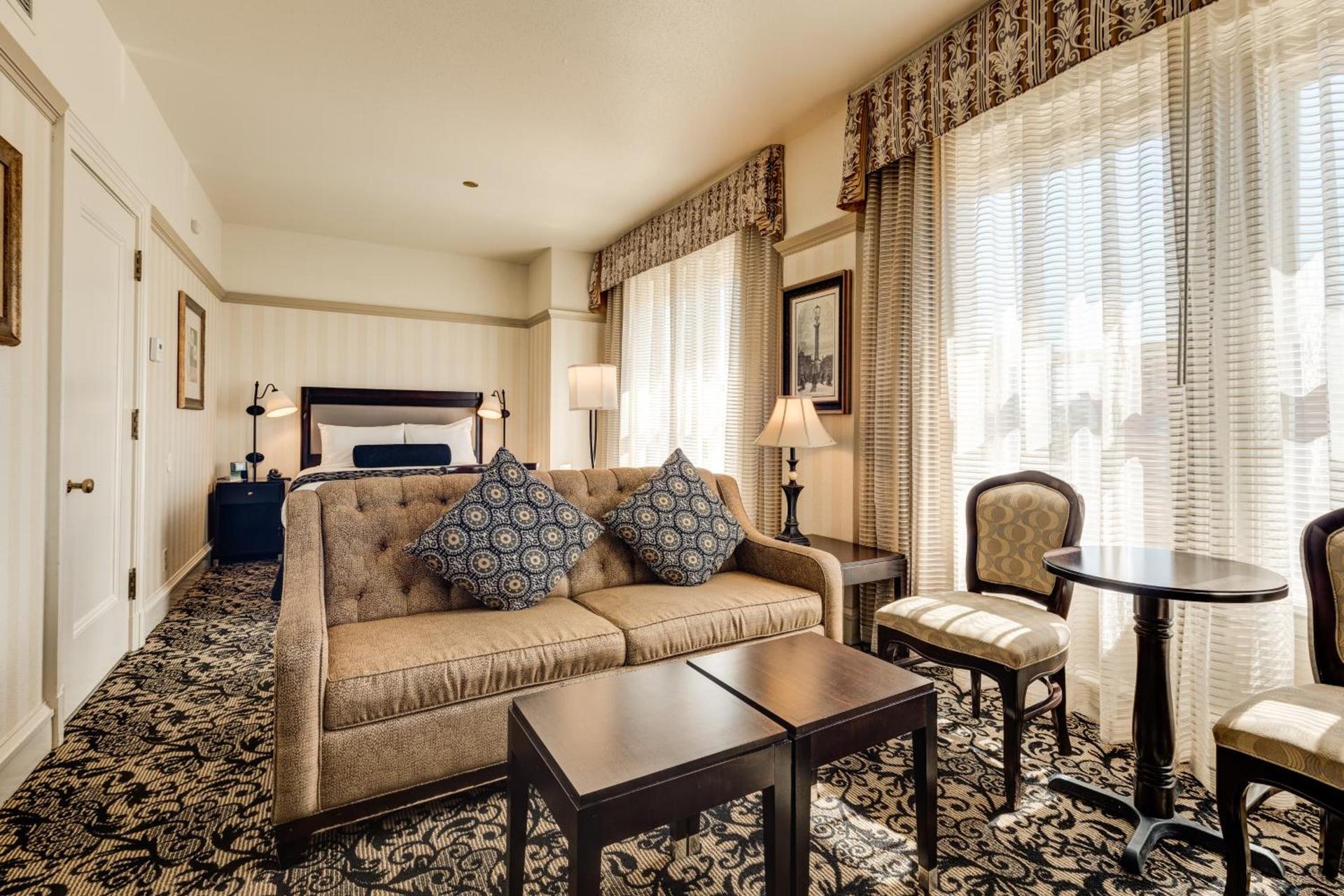 Gaslamp Plaza Suites photo 52