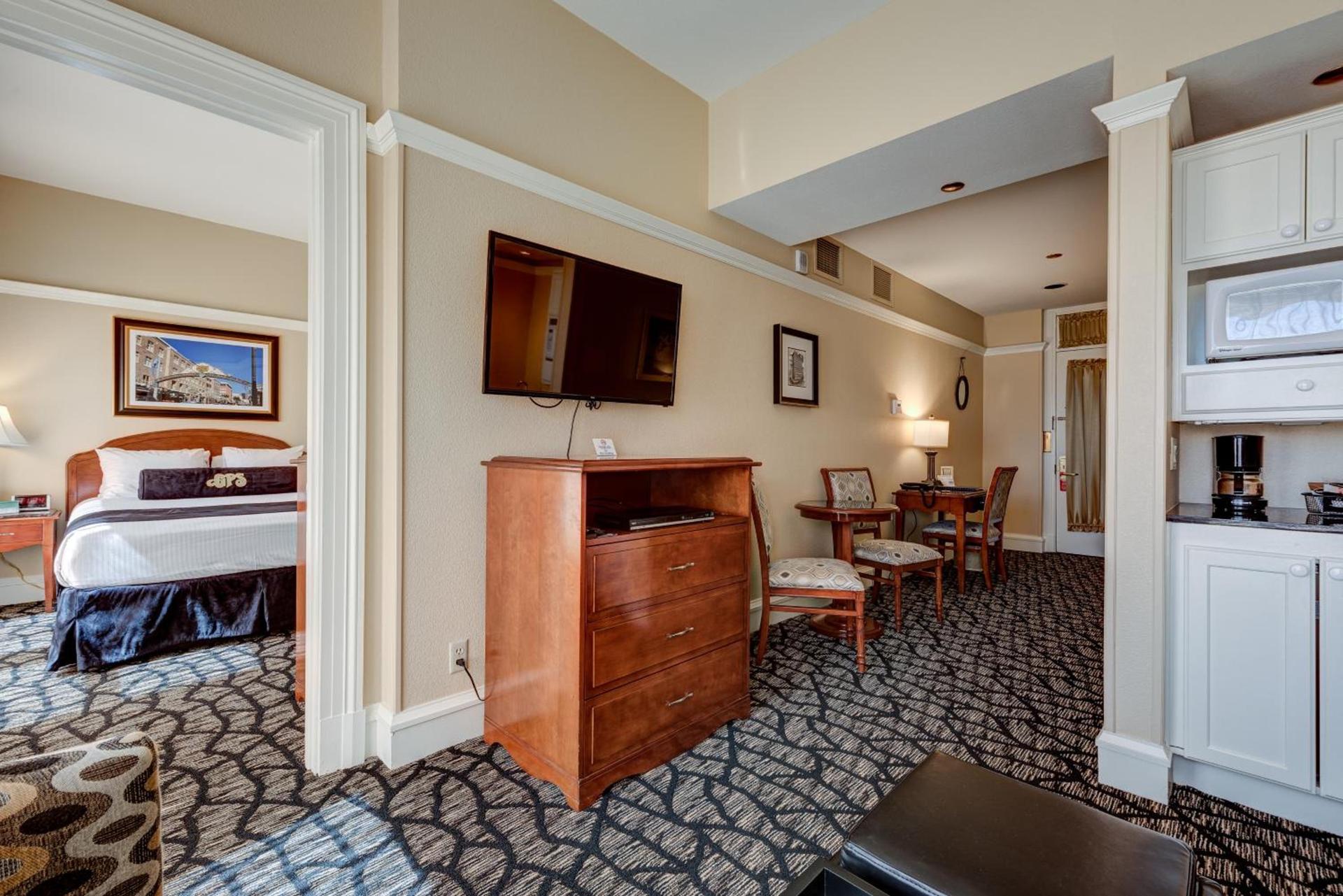 Gaslamp Plaza Suites photo 50