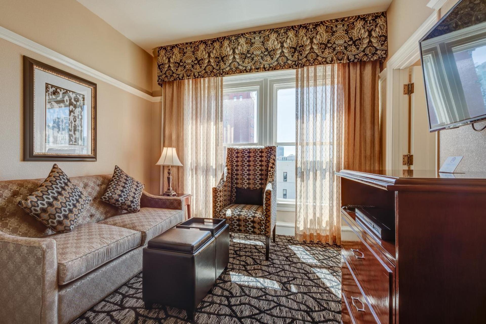 Gaslamp Plaza Suites photo 49