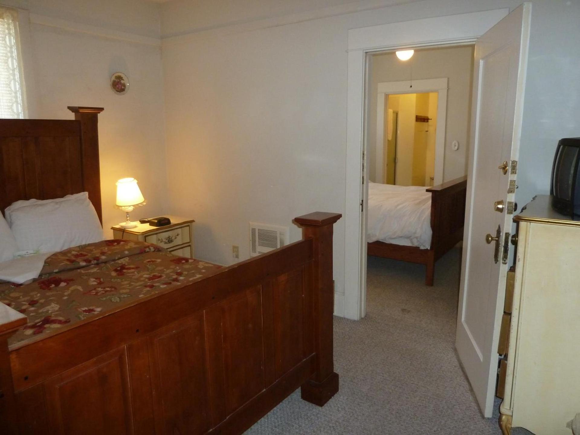 Americas Best Value Inn Royal Carriage photo 34