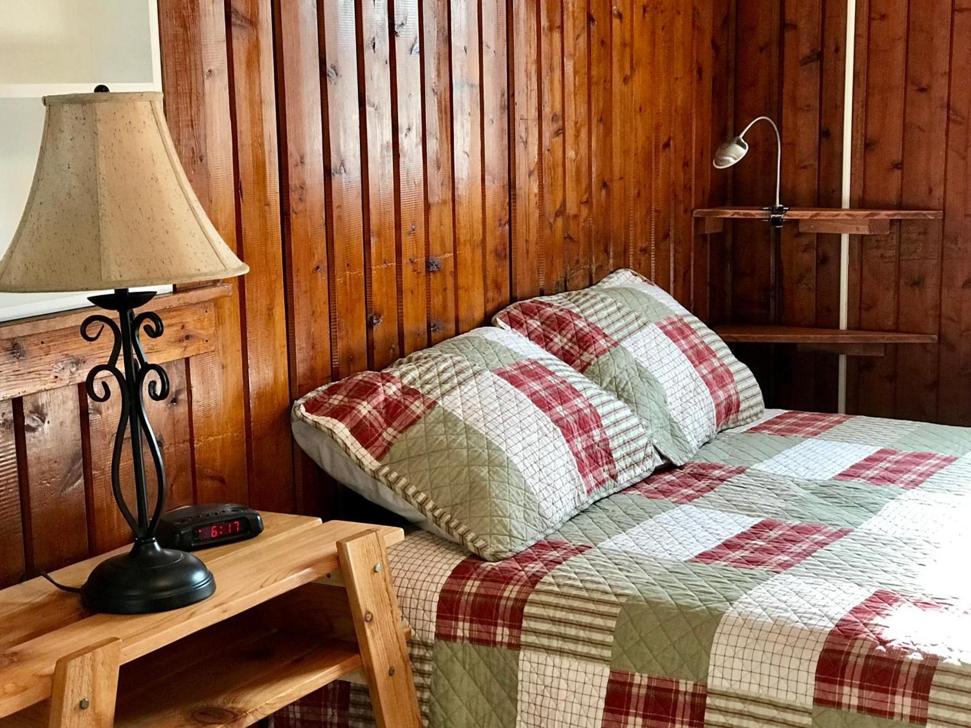 Cedar Ridge Cabins photo 36