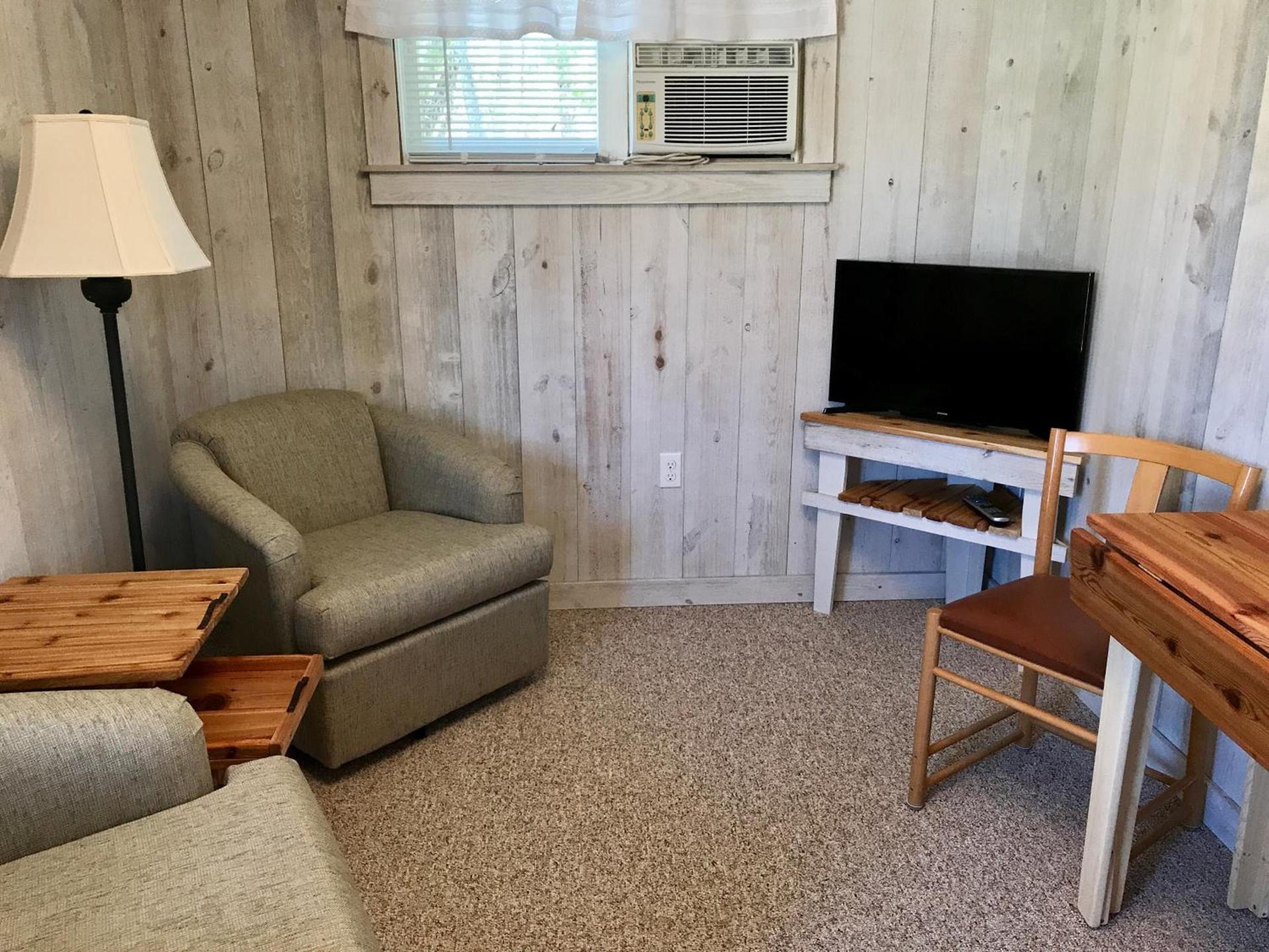 Cedar Ridge Cabins photo 33