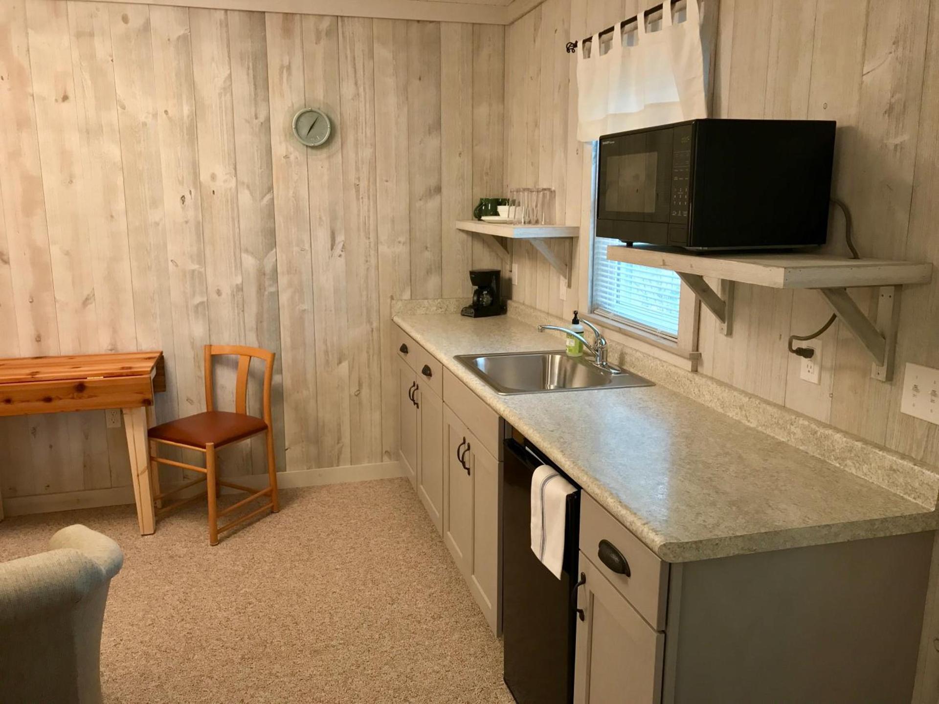 Cedar Ridge Cabins photo 34