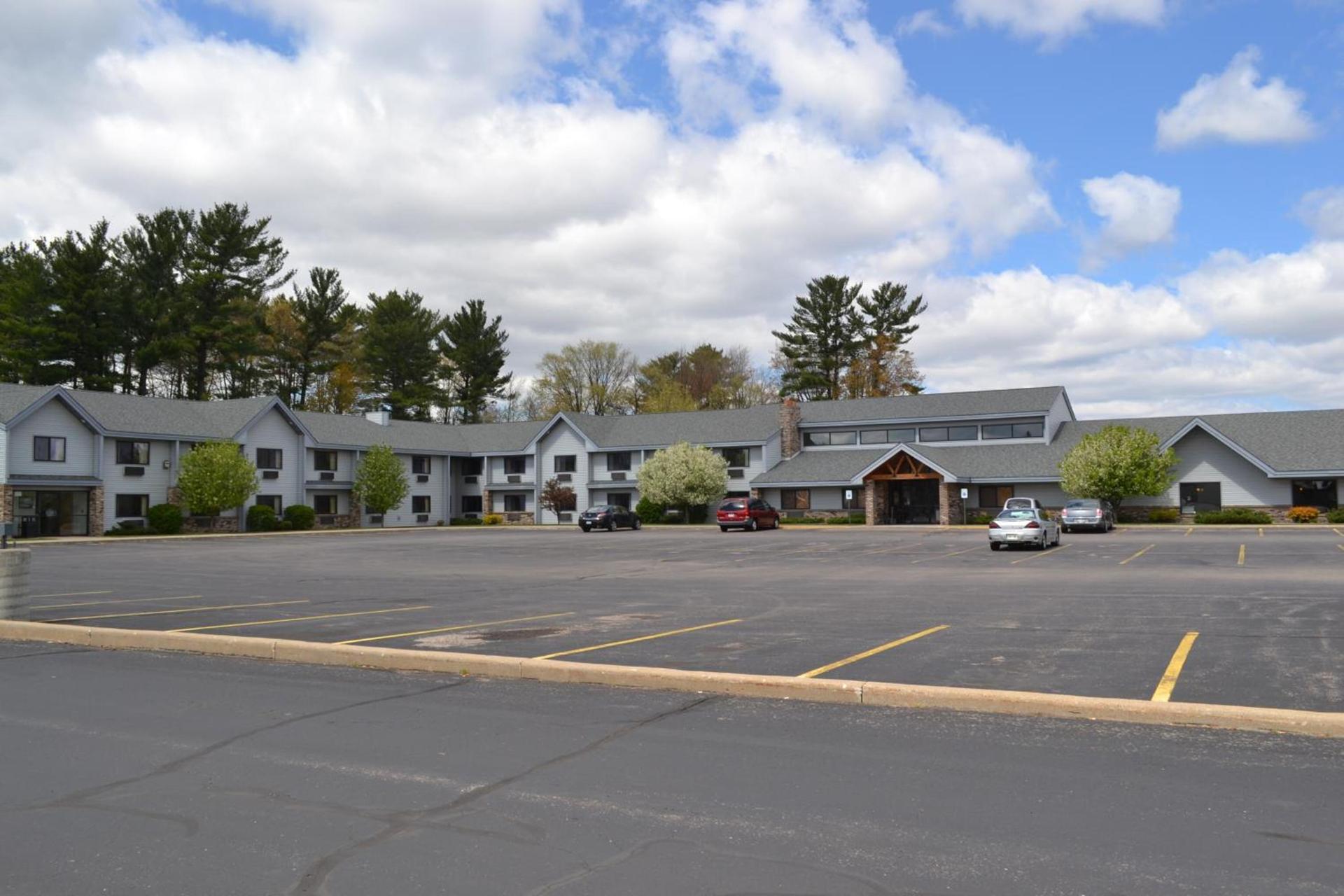 Cobblestone Hotel & Suites - Wisconsin Rapids photo 37
