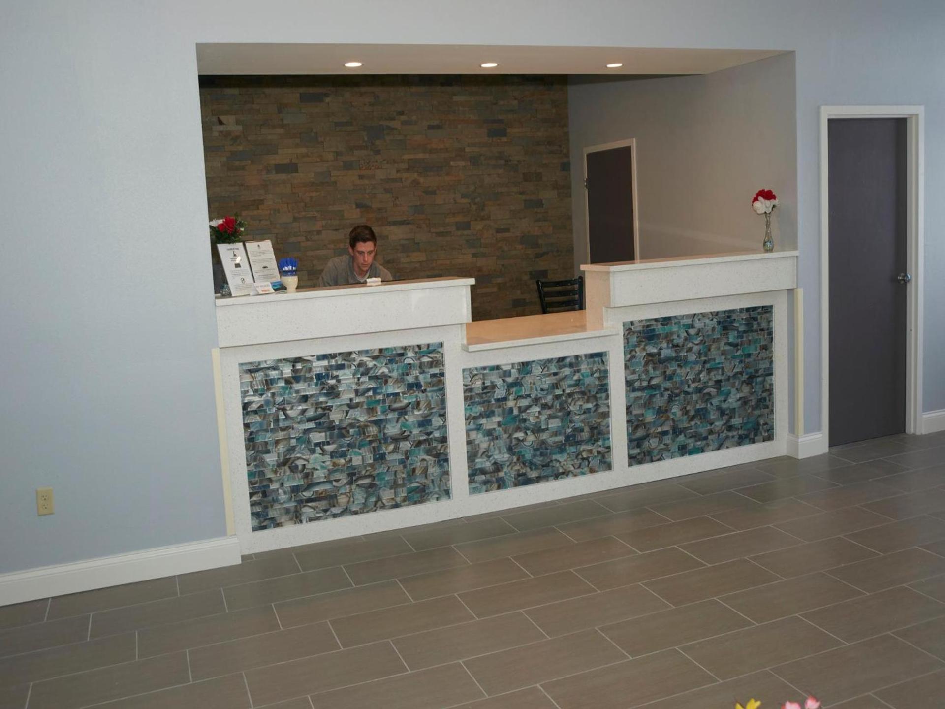 Falmouth Inn photo 8