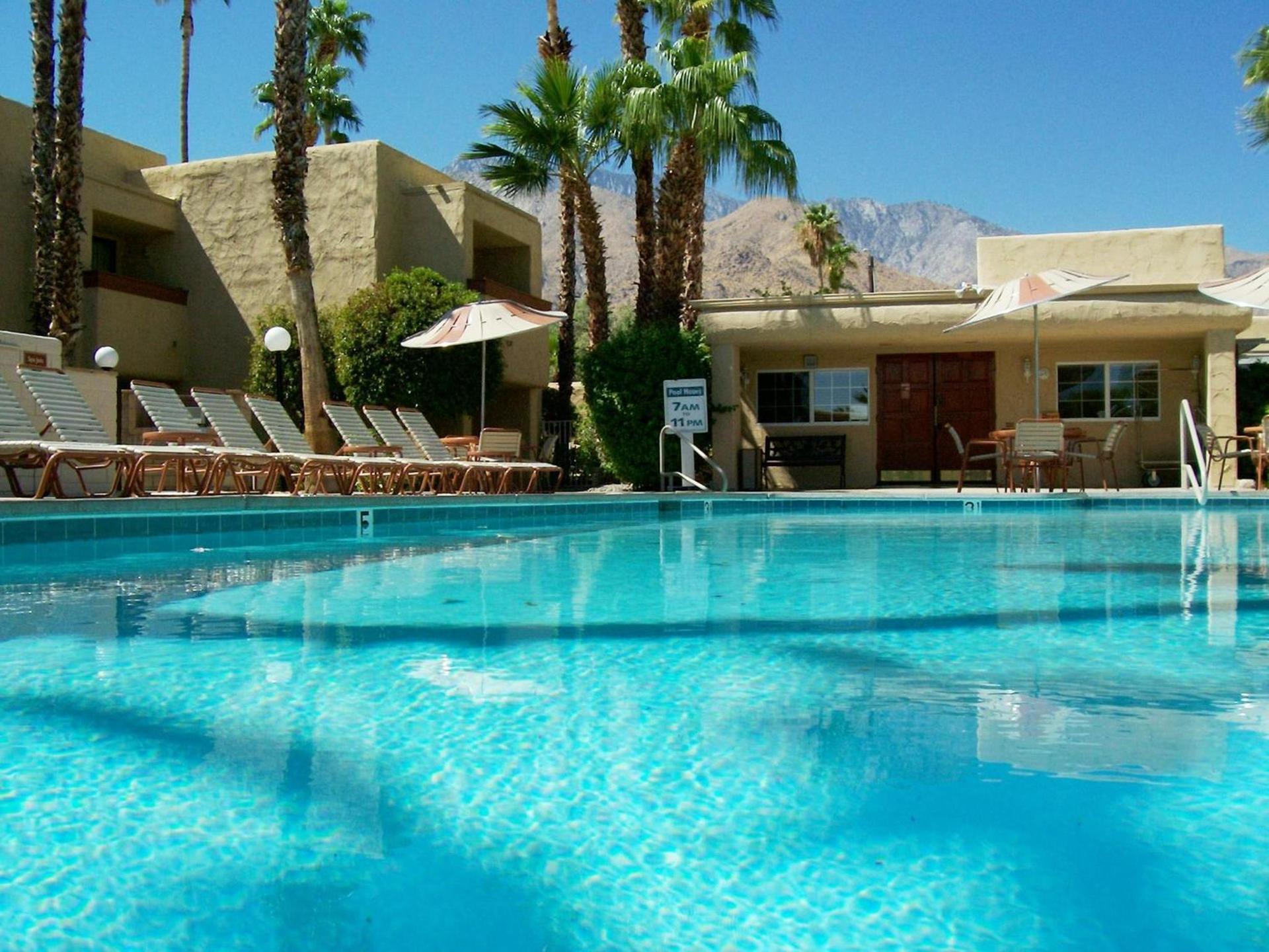 Desert Vacation Villas photo 16