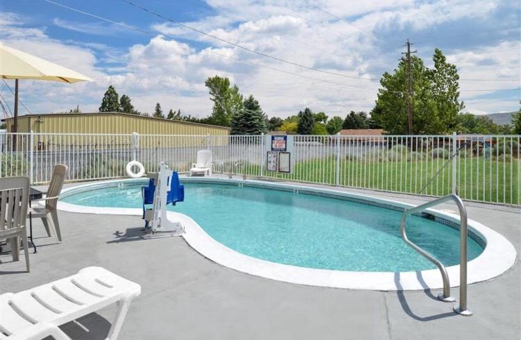 Americas Best Value Inn - Carson City photo 2
