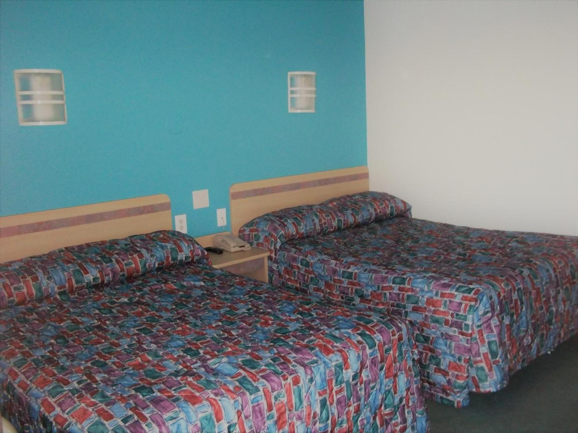 Skyline Inn photo 8