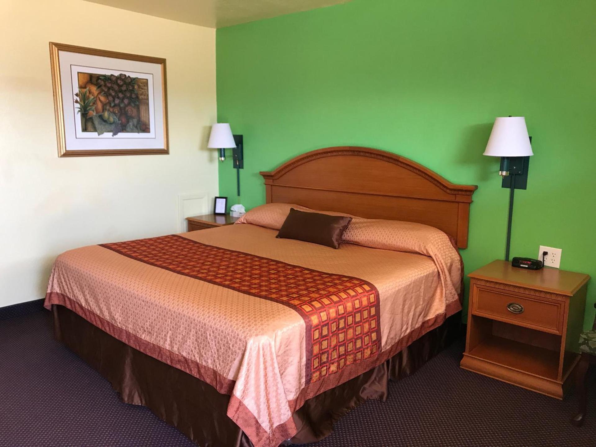 Shamrock Country Inn photo 24