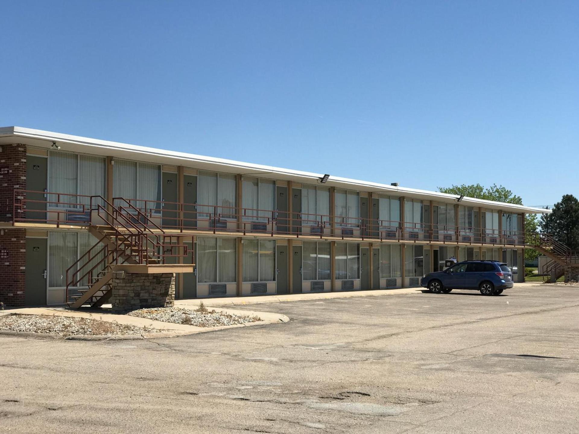 Norfolk Country Inn and Suites photo 2