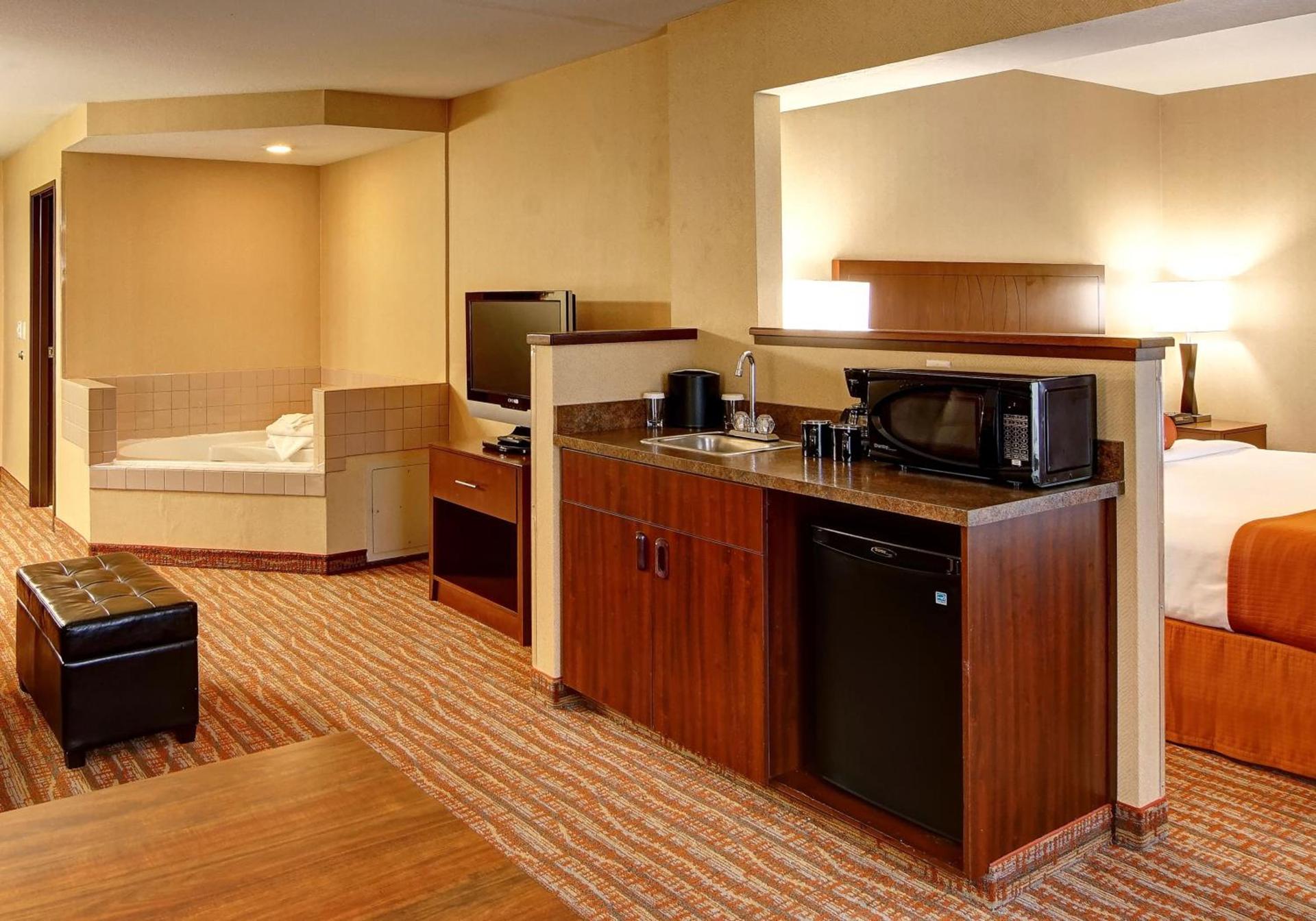 Phoenix Inn Suites Albany photo 4