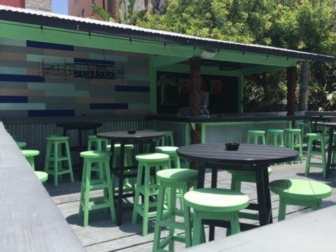 Upper Deck Hotel and Bar - Adults Only photo 4