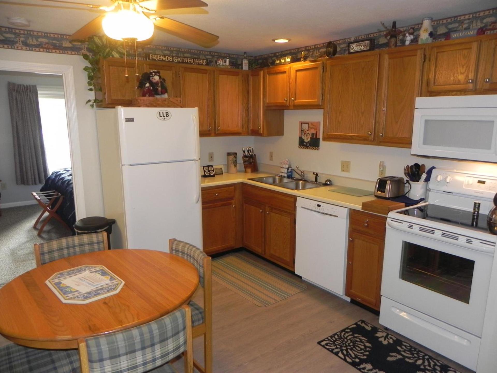 Elmwood Resort Hotel photo 31
