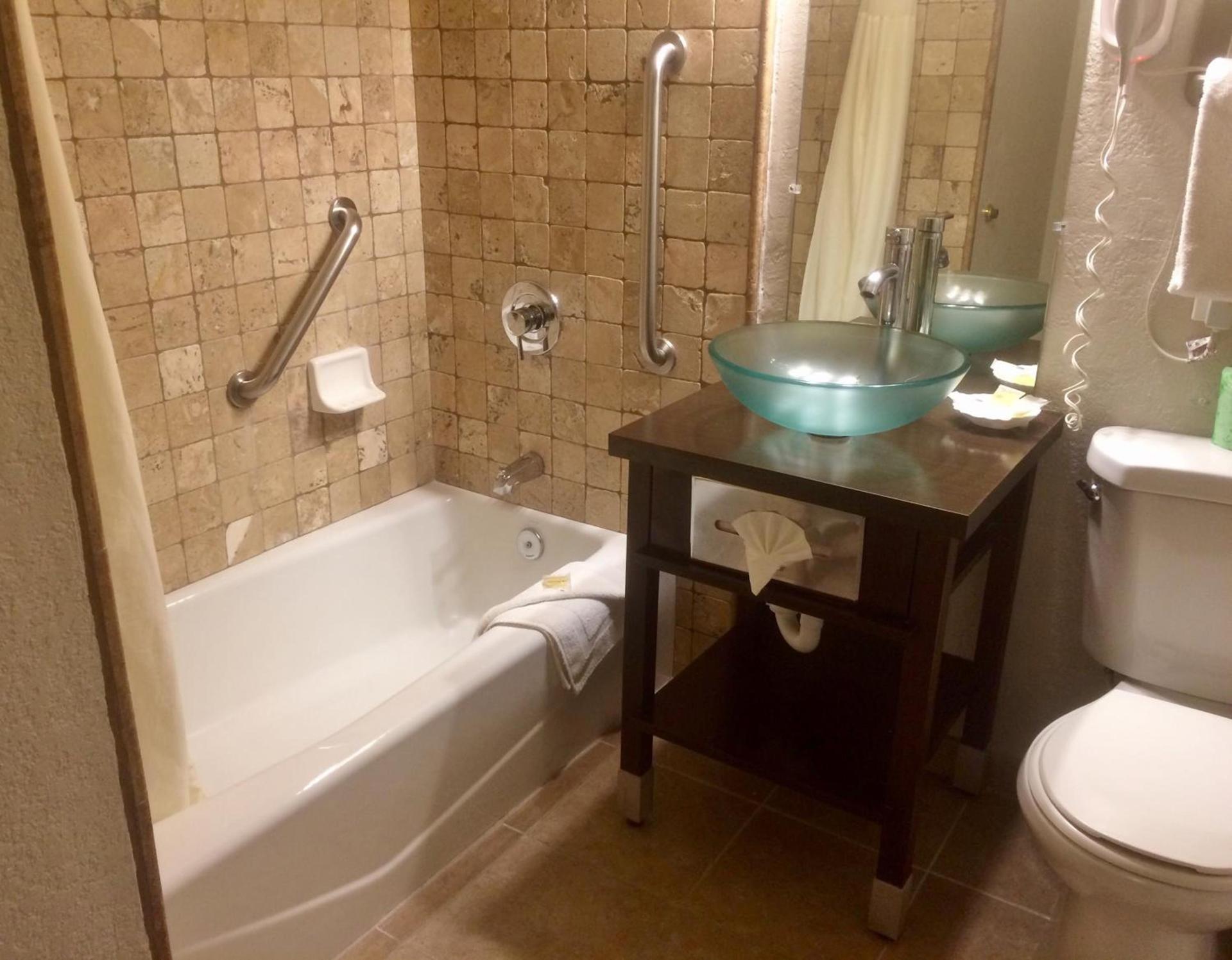 Cannery Row Inn photo 25