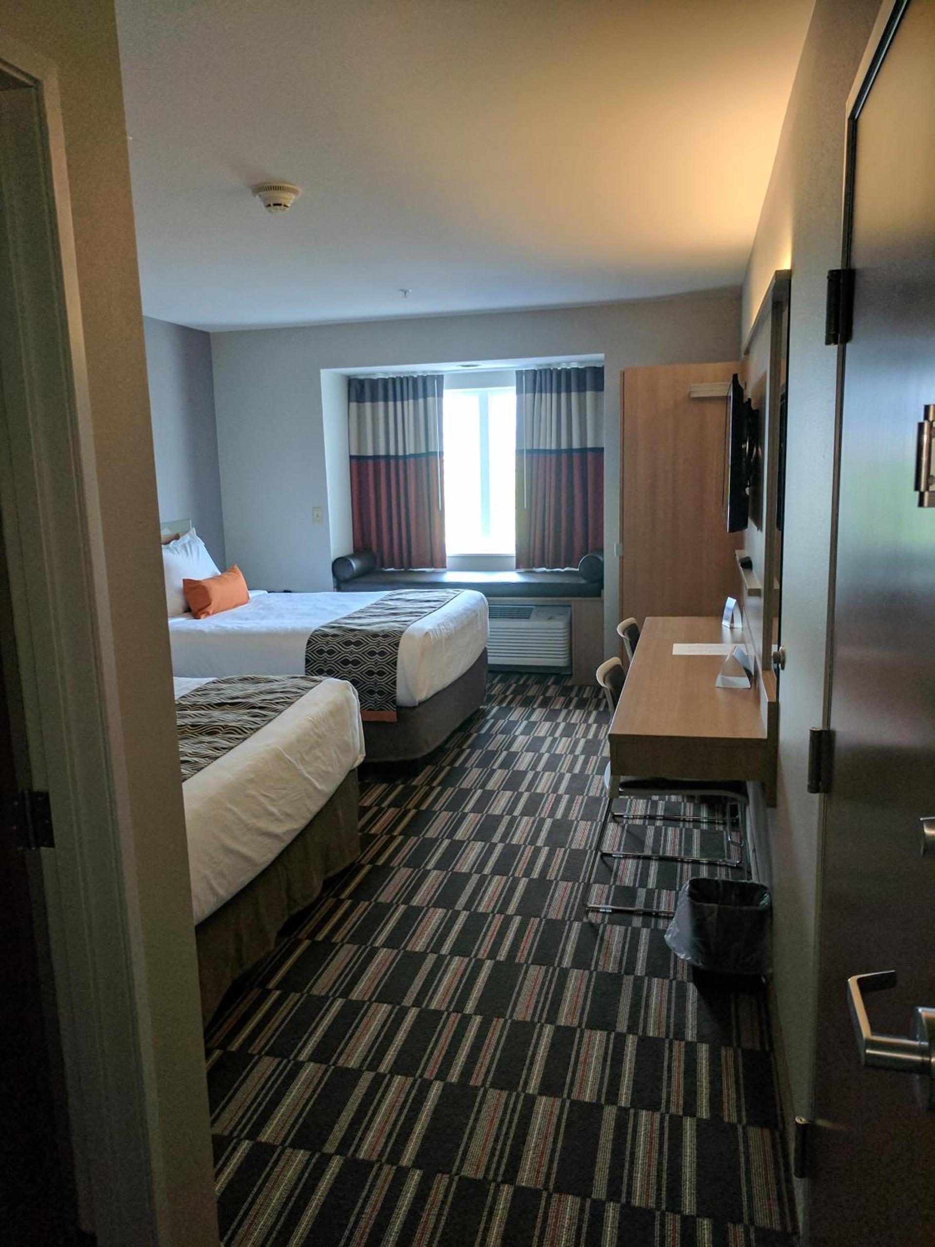 Microtel Inn & Suites by Wyndham Clarion photo 49