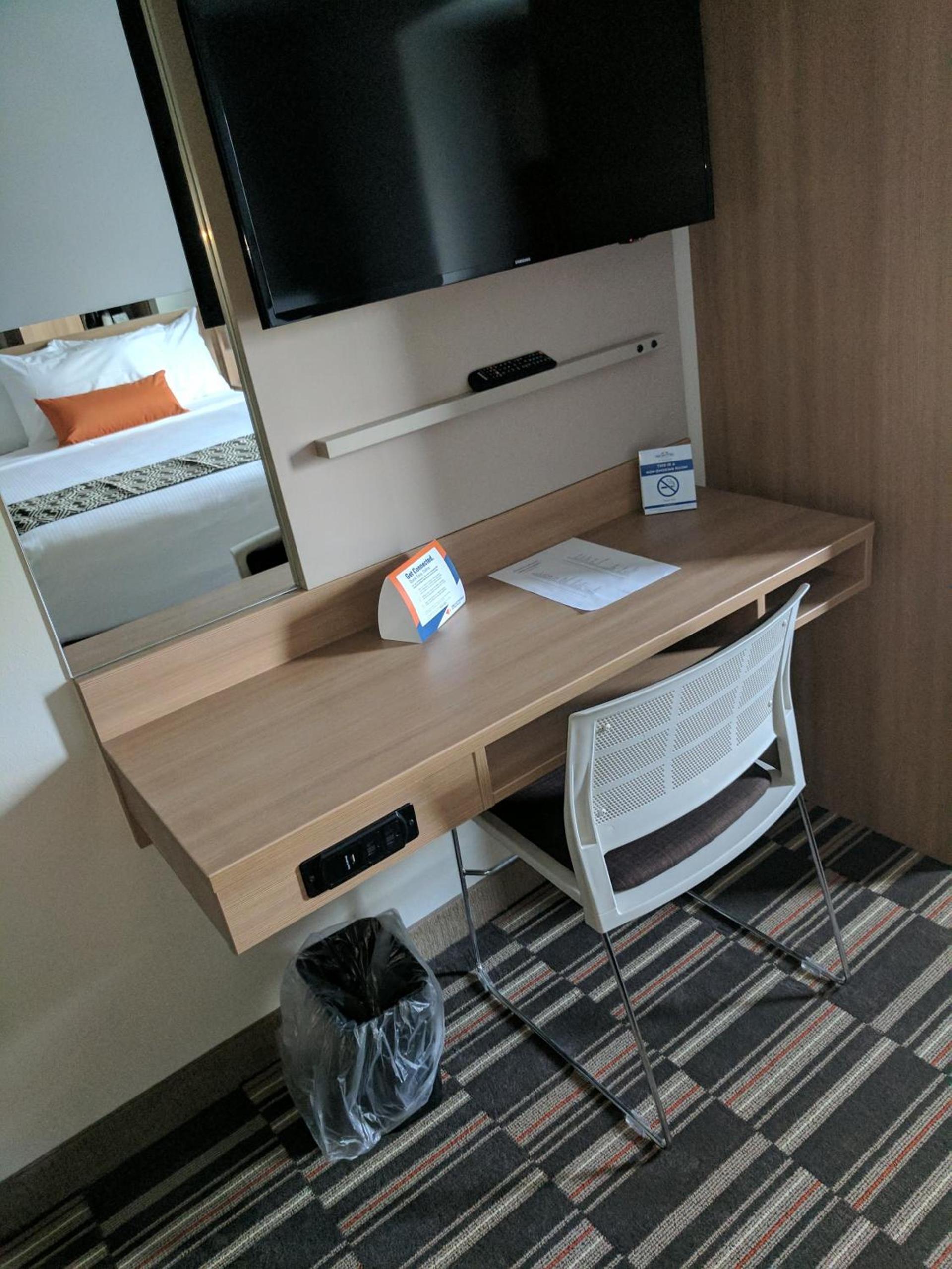 Microtel Inn & Suites by Wyndham Clarion photo 46