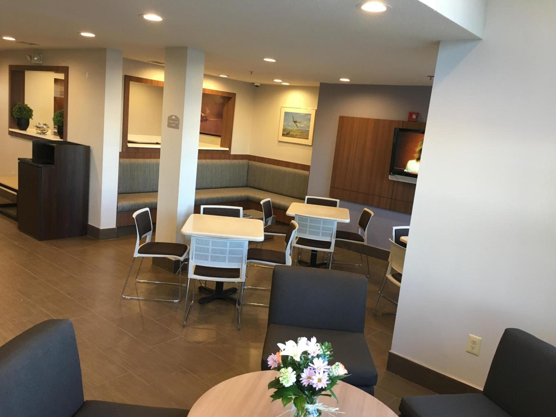 Microtel Inn & Suites by Wyndham photo 20