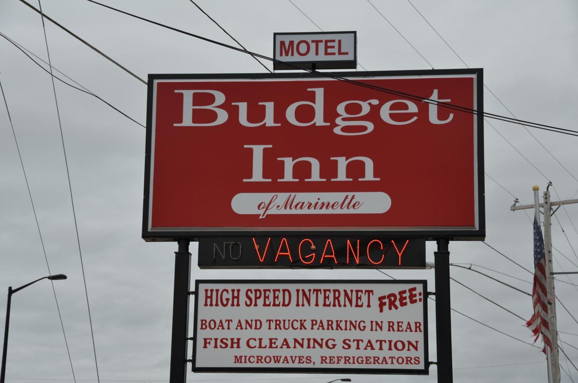 Budget Inn Marinette photo 11