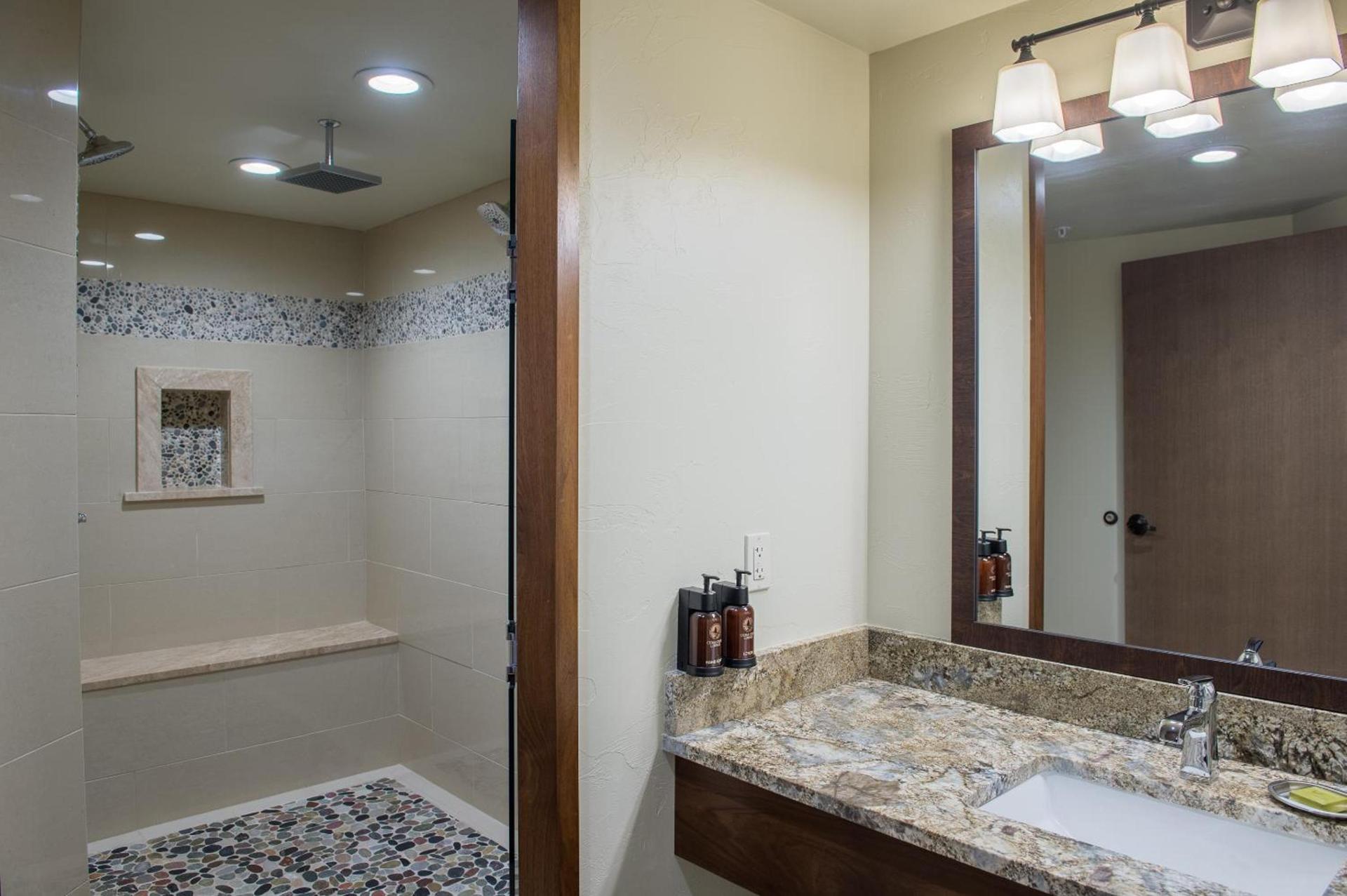Cedar Creek Lodge & Conference Center photo 42