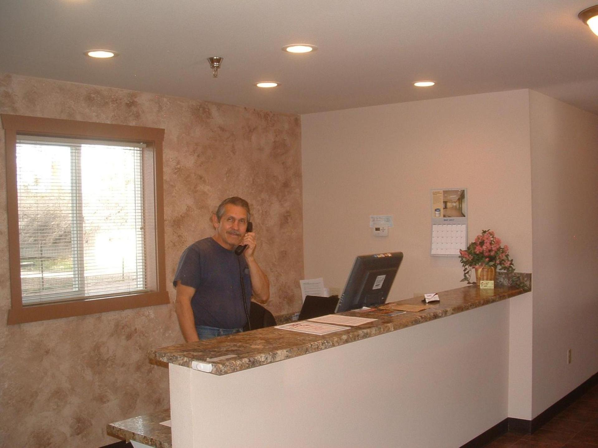 The Sunset Inn photo 17
