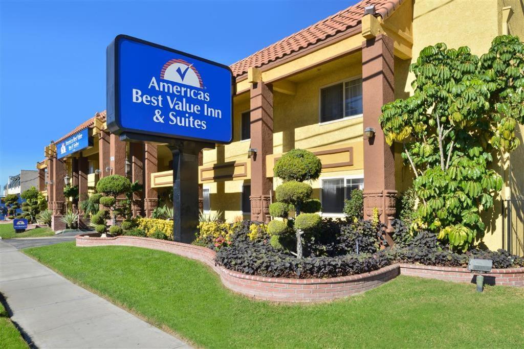 Americas Best Value Inn & Suites - Fontana photo 16