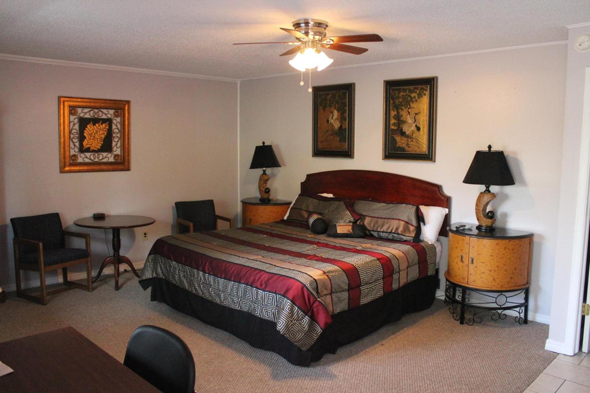 Brydan Suites photo 69