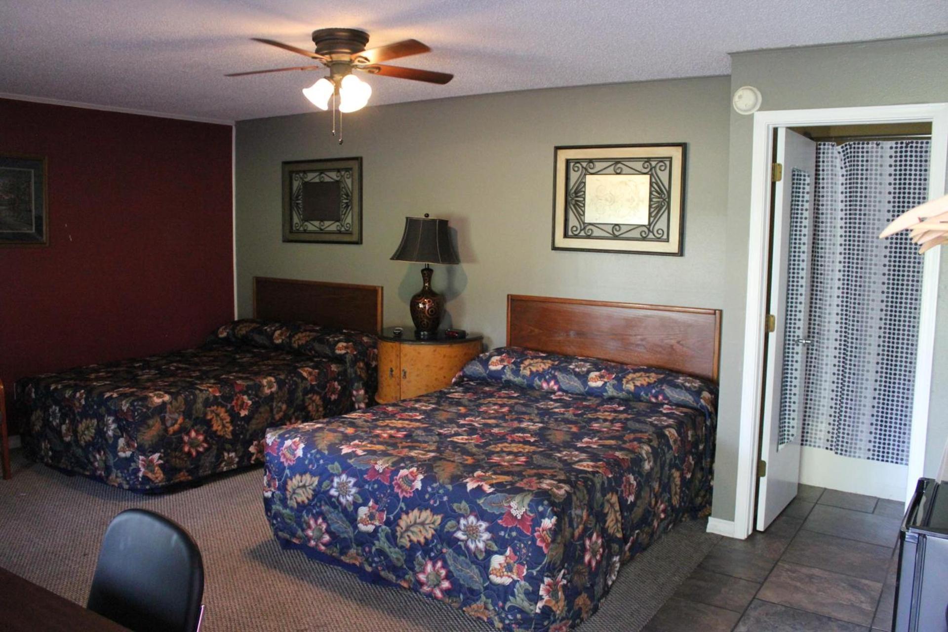 Brydan Suites photo 88