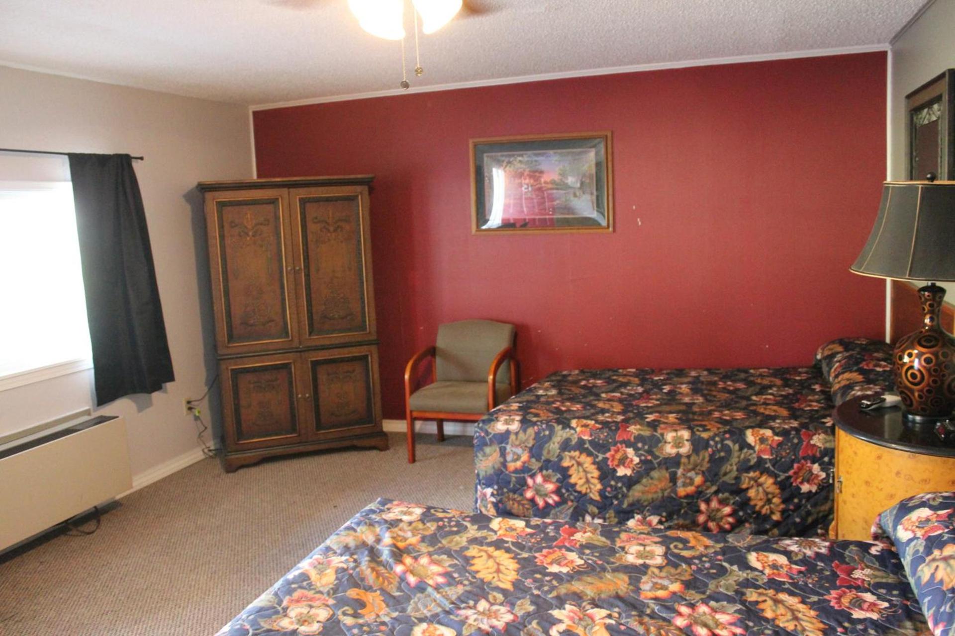 Brydan Suites photo 100
