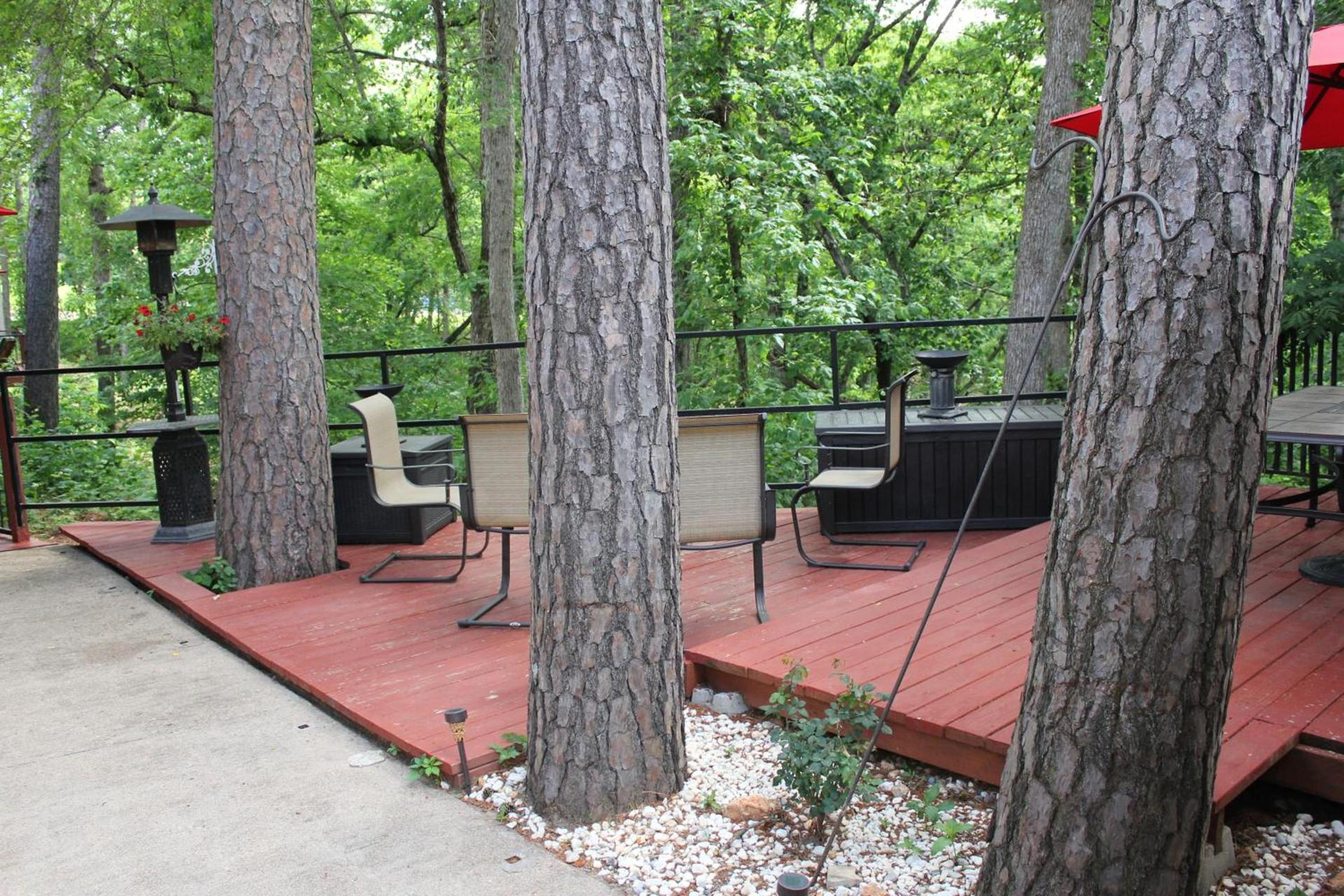 Brydan Suites photo 95